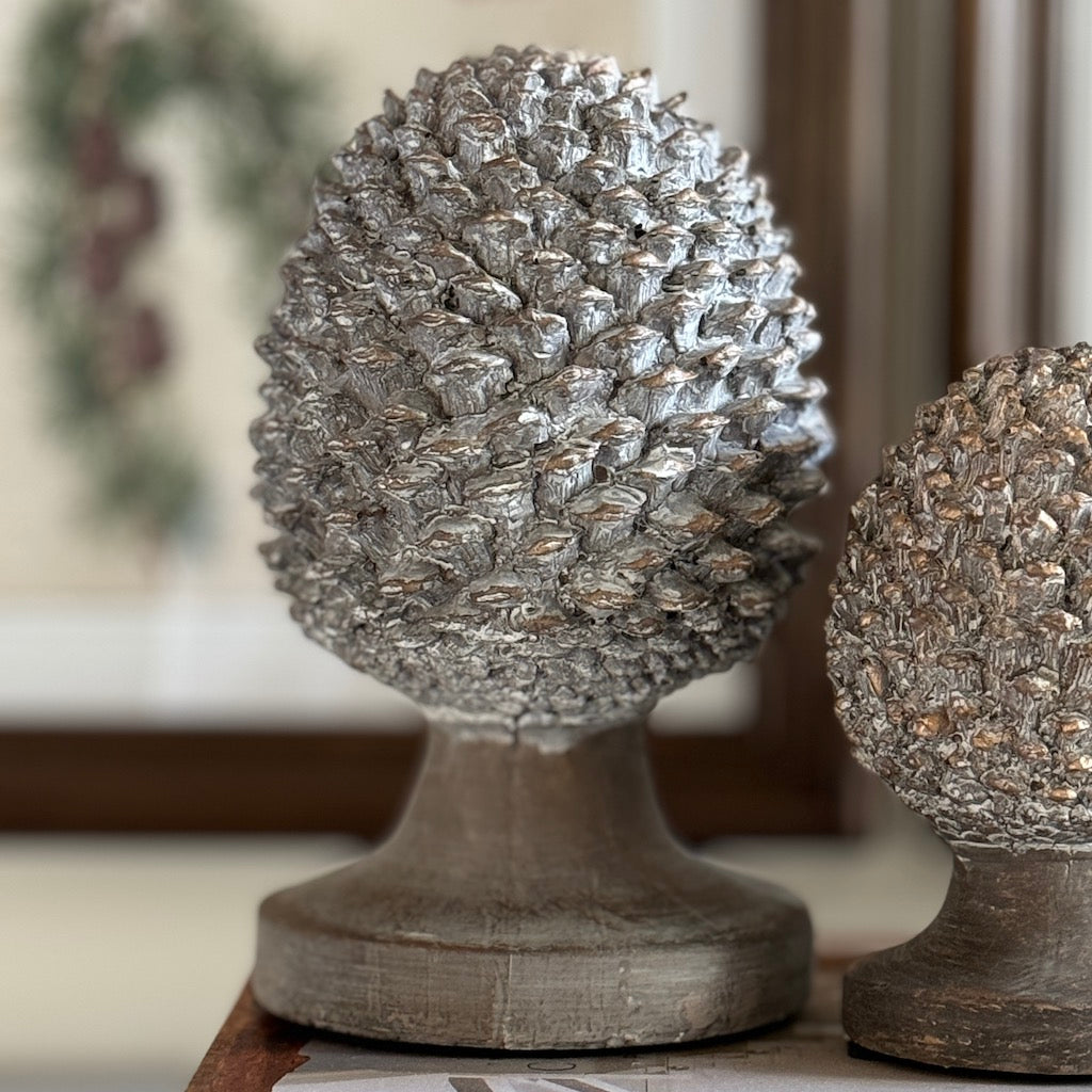 Aged Effect Pinecone Finial