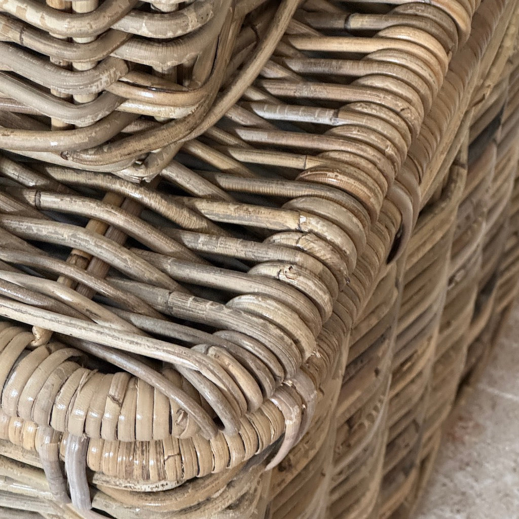 Large Wicker Hamper Baskets Lid Leather Straps 2 Sizes