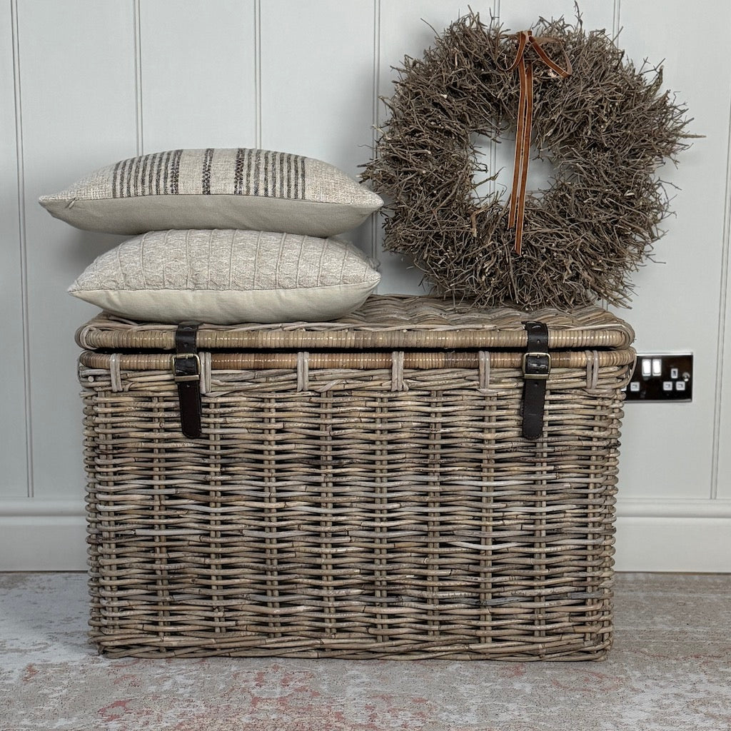 Large Wicker Hamper Baskets Lid Leather Straps 2 Sizes