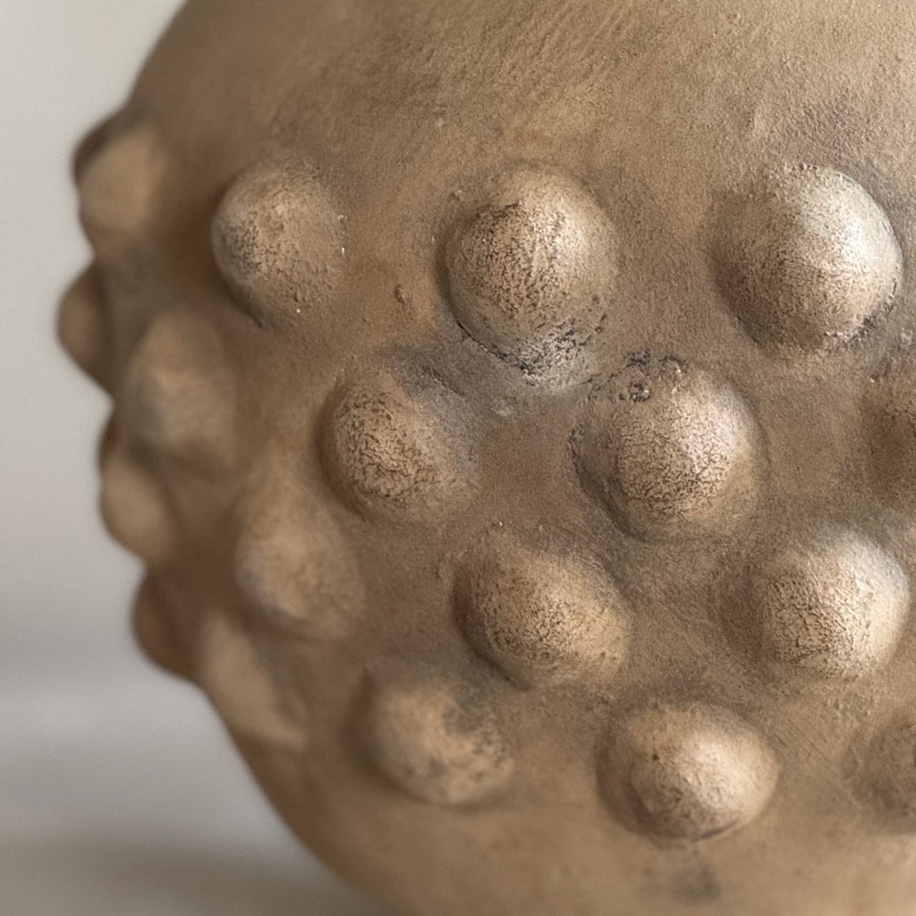 Kajsa Antique Sand Dot Vase